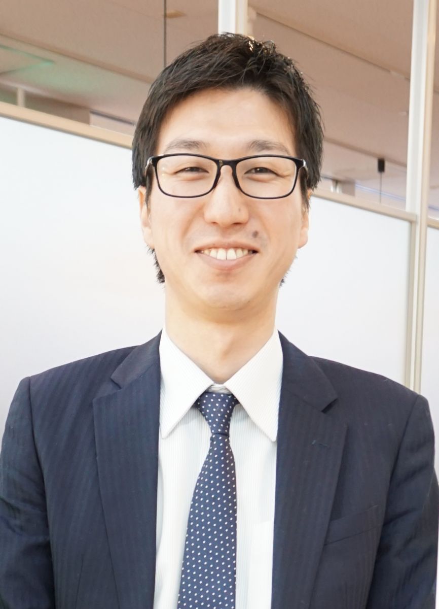  川崎　俊也